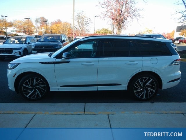2025 Lincoln Aviator Black Label AWD | Jet Appear Pkg | Pano Roof | 360 Camera