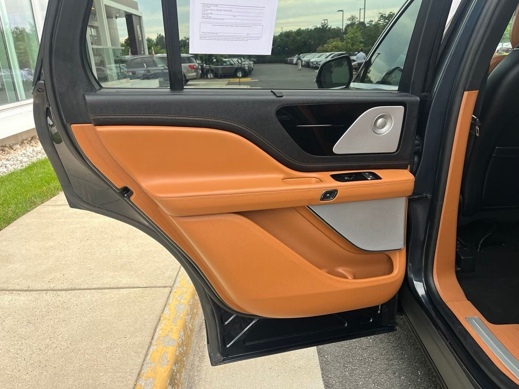 2022 Lincoln Aviator Black Label AWD | 360 Cam | Pano Roof | Dynamic Handling