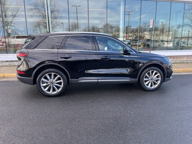 2022 Lincoln Corsair Standard | Elements Pack | Convenience Pack | Pano Moonroof