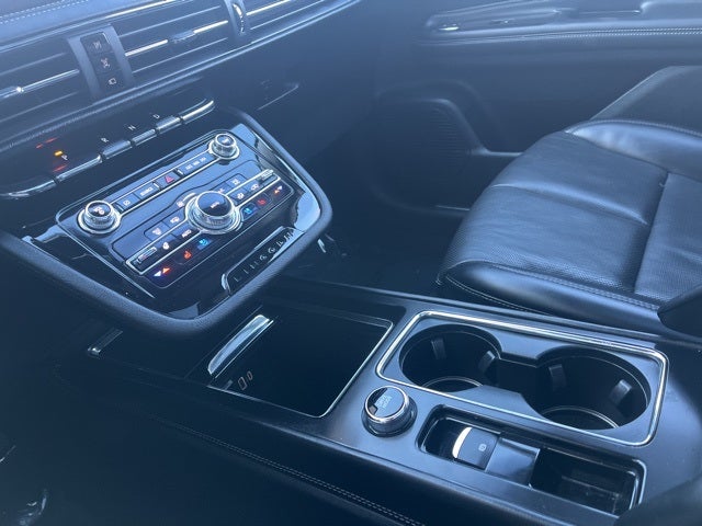 2022 Lincoln Corsair Standard AWD | Nav | Pano Roof | Premium Pkg