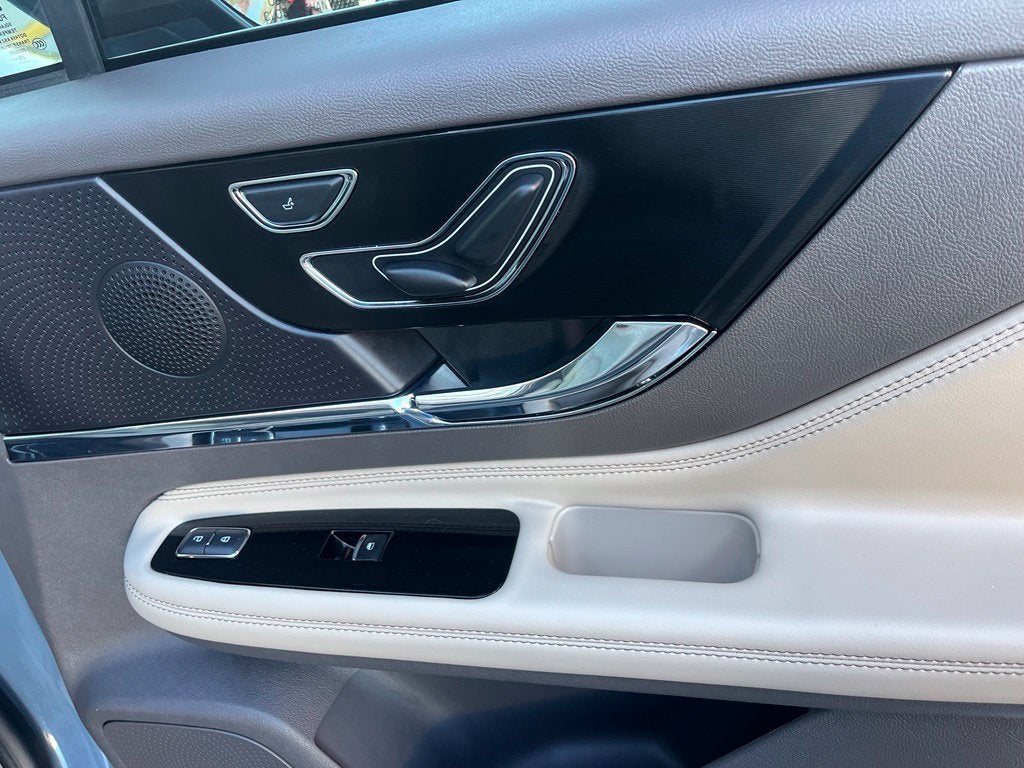 2024 Lincoln Corsair Premiere AWD | Pano Roof | 360 Cam | Htd/Vent Seats