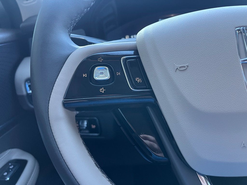 2024 Lincoln Corsair Premiere AWD | Pano Roof | 360 Cam | Htd/Vent Seats