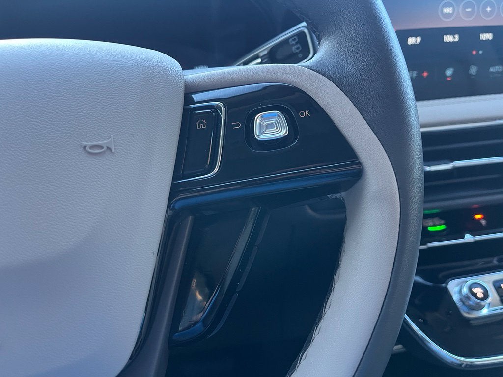 2024 Lincoln Corsair Premiere AWD | Pano Roof | 360 Cam | Htd/Vent Seats