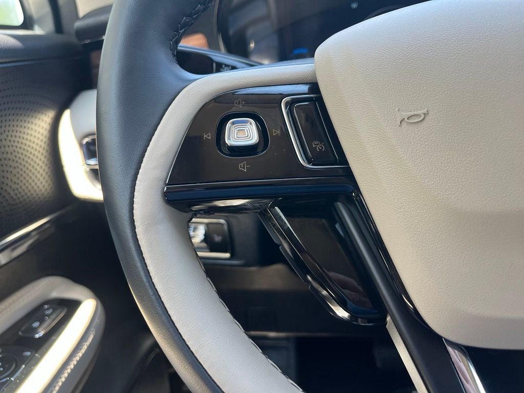 2025 Lincoln Corsair Reserve II | 360 Camera | BLIS | Heated/Cooled Seats