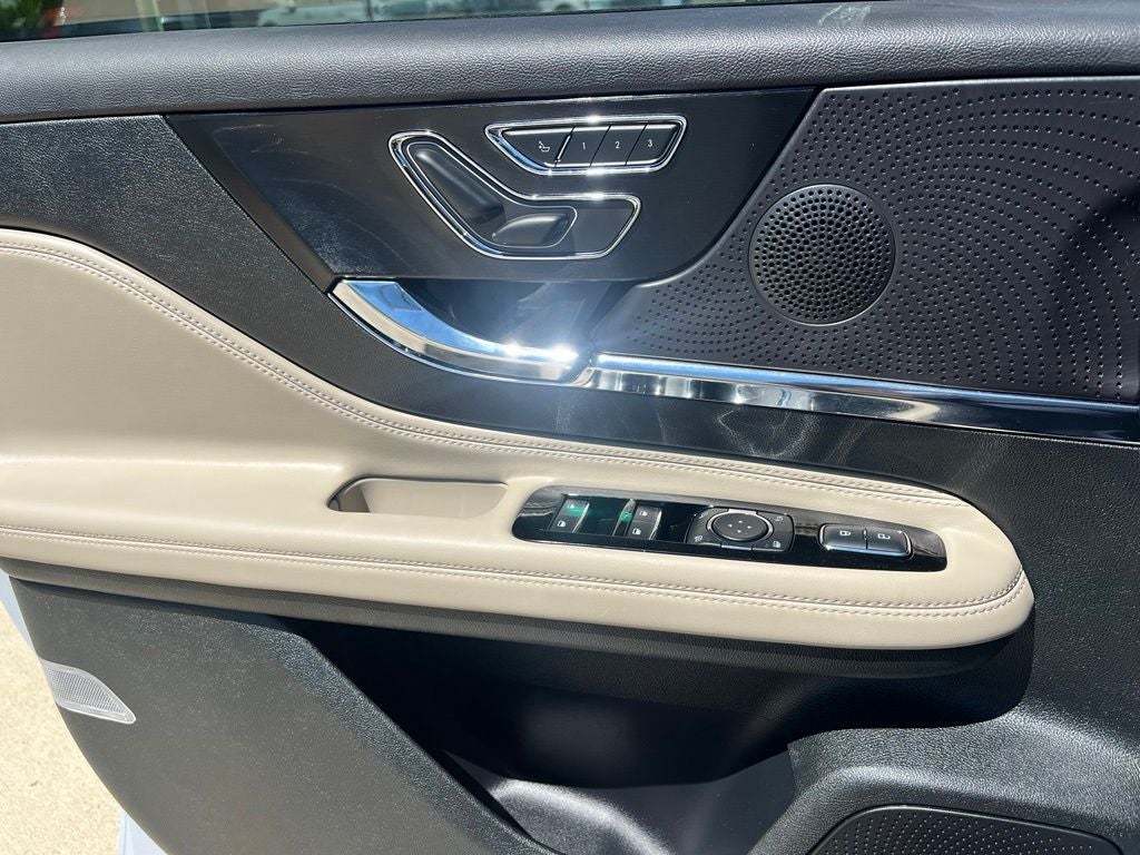 2025 Lincoln Corsair Reserve II | 360 Camera | BLIS | Heated/Cooled Seats