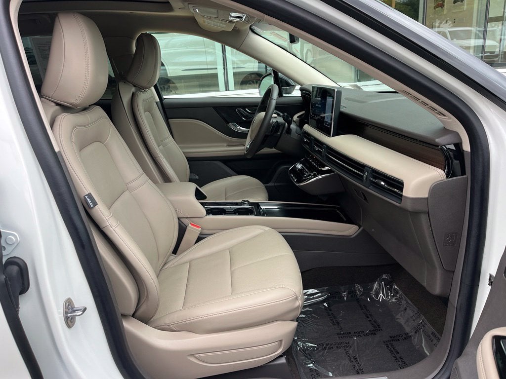 2024 Lincoln Corsair Reserve AWD | Pano Roof | BLIS | LKAS | Htd/Vent Seats