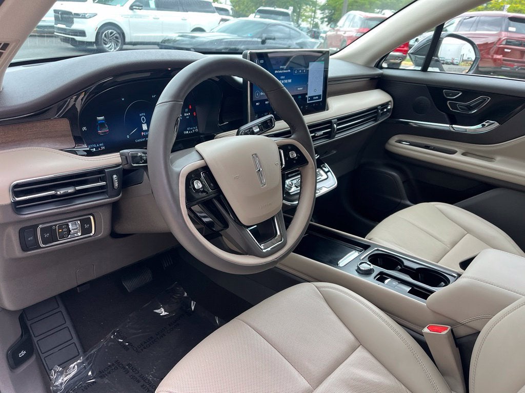 2024 Lincoln Corsair Reserve AWD | Pano Roof | BLIS | LKAS | Htd/Vent Seats