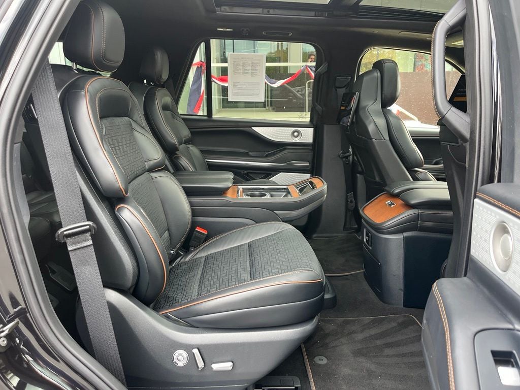 2025 Lincoln Navigator Black Label 4WD | 1 Owner | Pano Roof | BLIS | 360 Cam