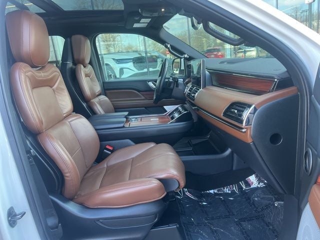 2024 Lincoln Navigator L Reserve 4WD | Pano Roof | HD Tow Pkg | 360 Cam | Lux Pkg