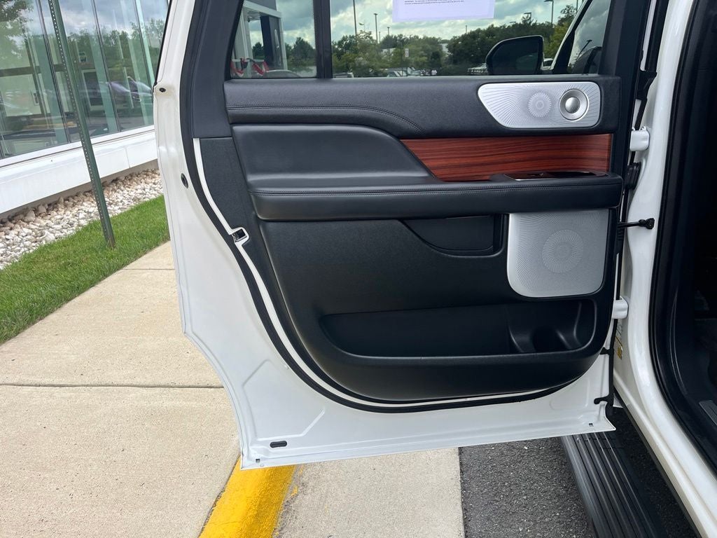2024 Lincoln Navigator L Reserve 4WD | Pano Roof | 360 Cam | HUD | BLIS