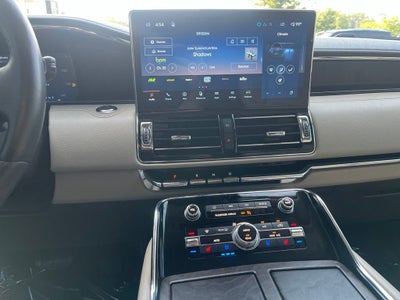 2023 Lincoln Navigator L Reserve 4WD | Pano Roof | 360 Cam | Luxury Pkg