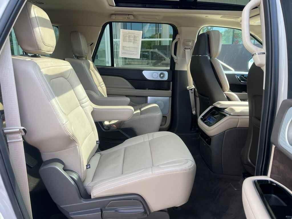 2024 Lincoln Navigator L Reserve | Bluecruise Equip | 360 Camera | HUD | Pano Roof