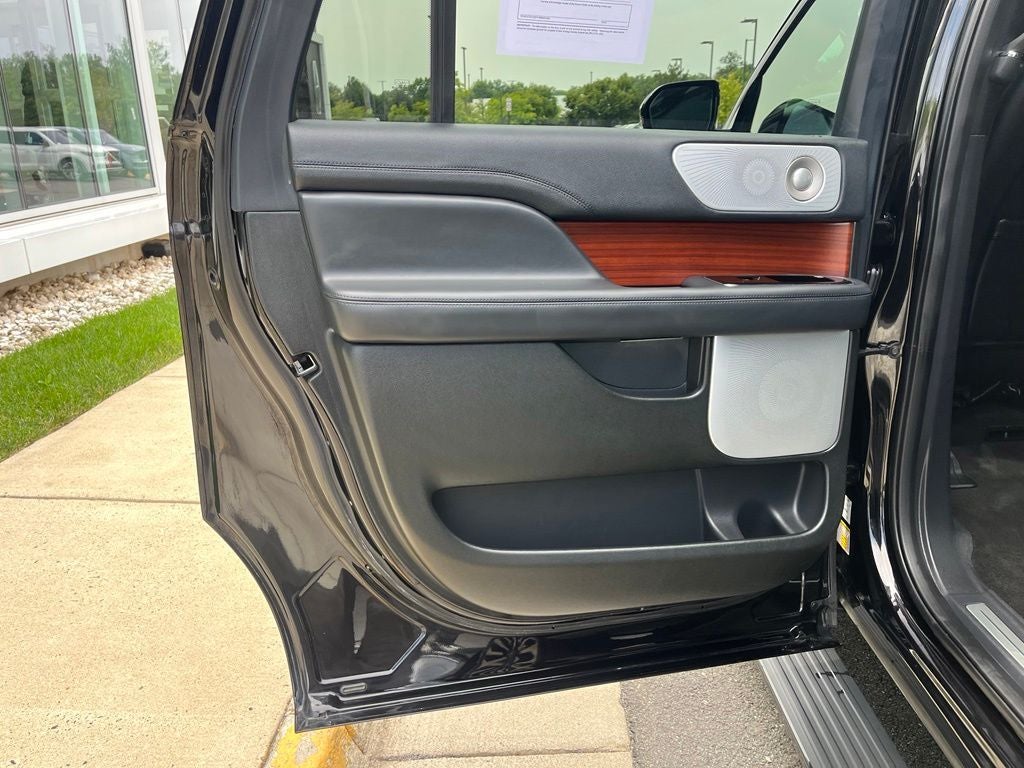 2023 Lincoln Navigator L Reserve 4WD | Pano Roof | 360 Cam | BLIS | HUD