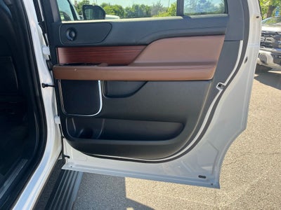 2022 Lincoln Navigator L Reserve 4WD | Pano Roof | 360 Cam | BLIS | HUD