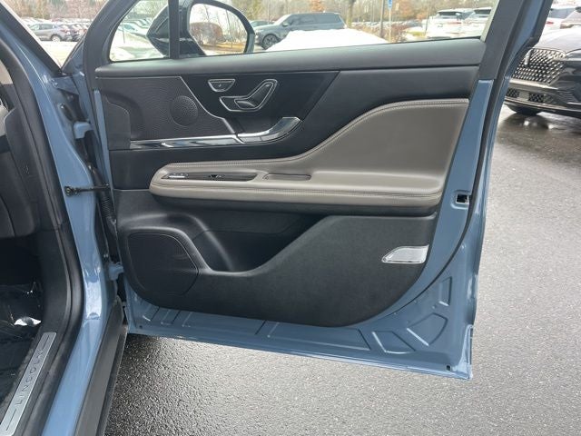 2025 Lincoln Corsair Plug-In Hybrid Grand Touring AWD | Pano Roof | 360 Cam | BLIS