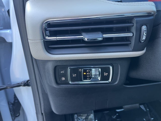 2025 Lincoln Corsair Plug-In Hybrid Grand Touring II AWD | Pano Roof | 360 Camera