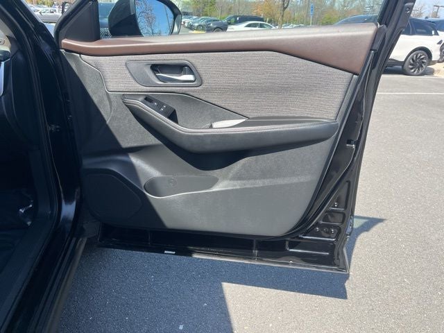 2023 Nissan Rogue SV | BLIS | CarPlay/Android Auto | Remote Start
