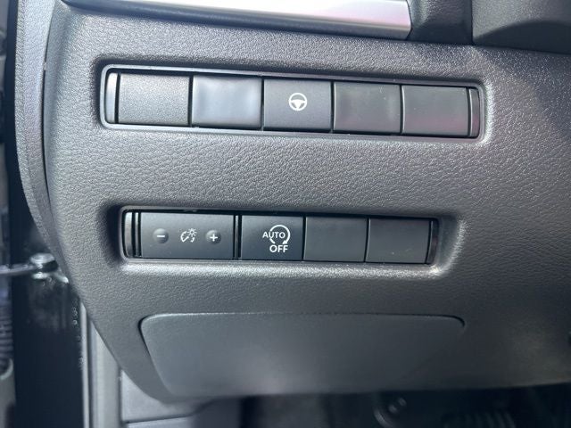 2023 Nissan Rogue SV | BLIS | CarPlay/Android Auto | Remote Start