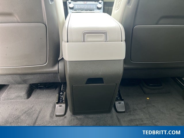 2024 Hyundai Santa Fe Hybrid Calligraphy | 360 Degree Cam | BLIS | Pano Moonroof |