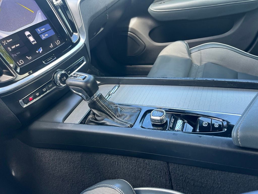 2021 Volvo S60 T6 R-Design AWD | Pano Roof | 360 Cam | BLIS | Polestar*