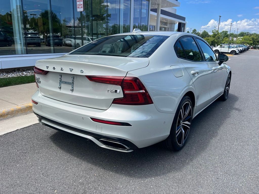 2021 Volvo S60 T6 R-Design AWD | Pano Roof | 360 Cam | BLIS | Polestar*