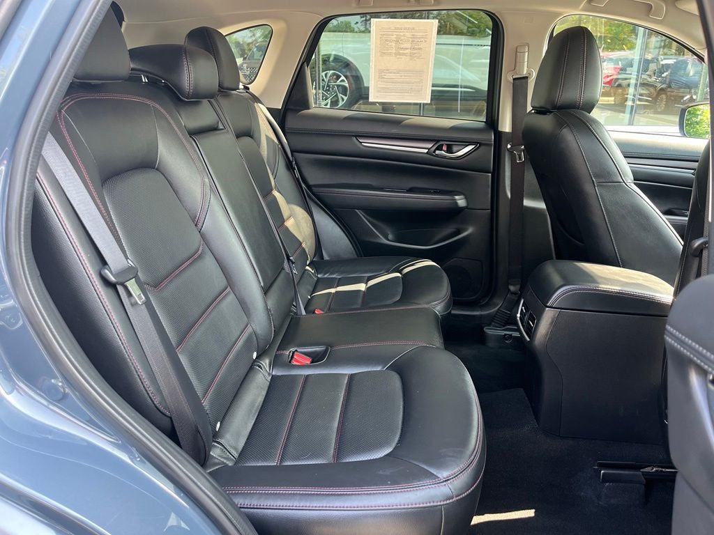 2025 Mazda Mazda CX-5 2.5 S Carbon Edition AWD | Moonroof | BLIS | Bose Sound