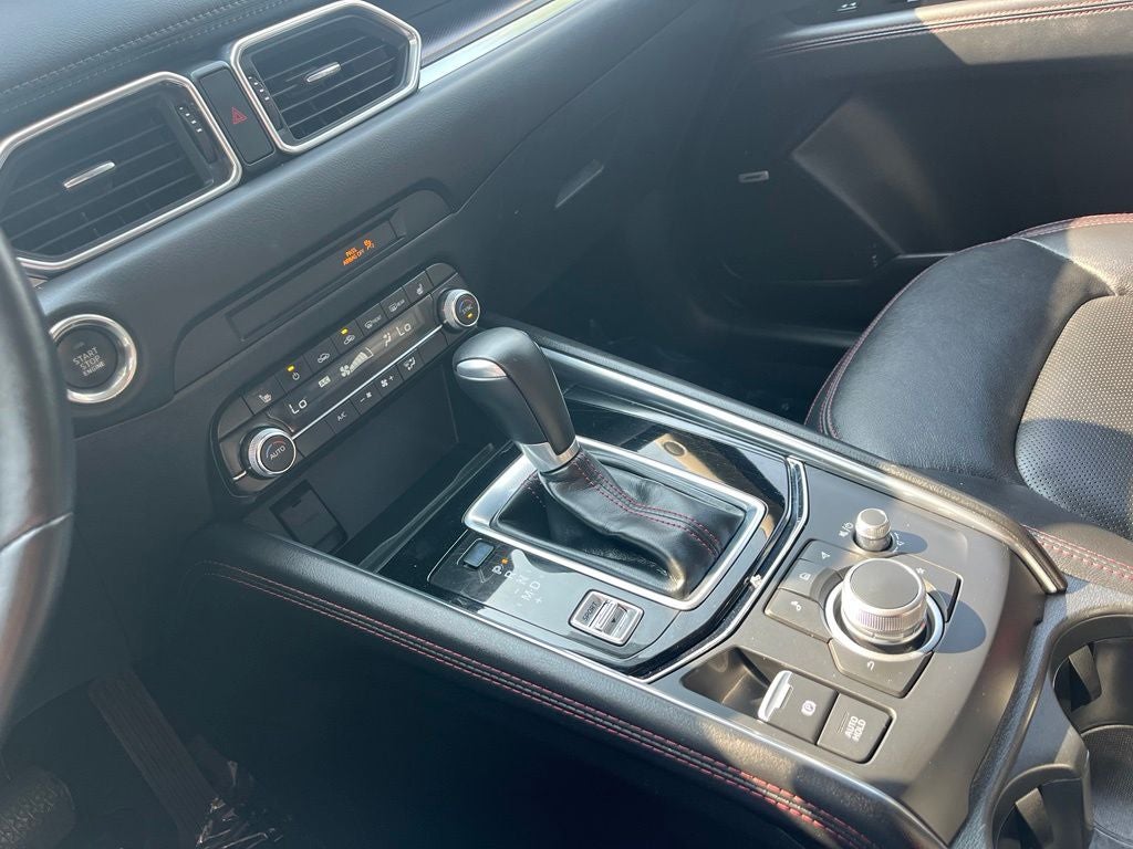 2025 Mazda Mazda CX-5 2.5 S Carbon Edition AWD | Moonroof | BLIS | Bose Sound