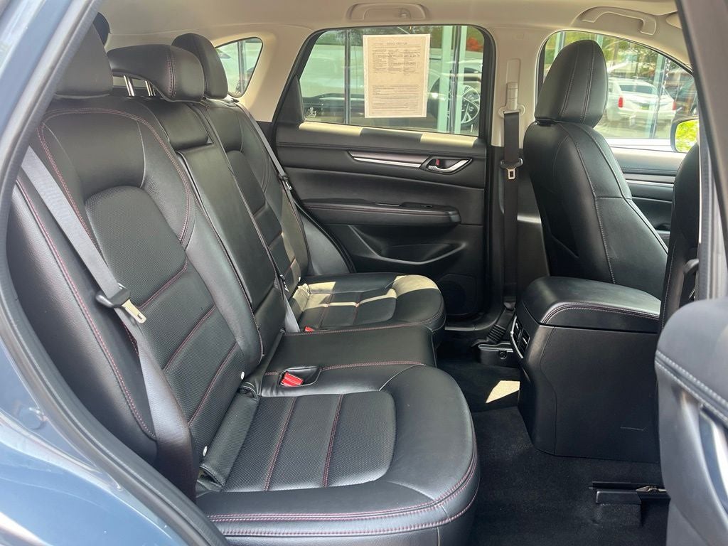 2025 Mazda Mazda CX-5 2.5 S Carbon Edition AWD | Moonroof | BLIS | Bose Sound
