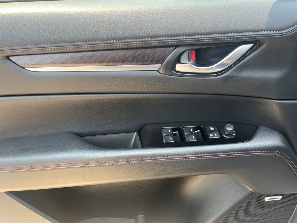2025 Mazda Mazda CX-5 2.5 S Carbon Edition AWD | Moonroof | BLIS | Bose Sound