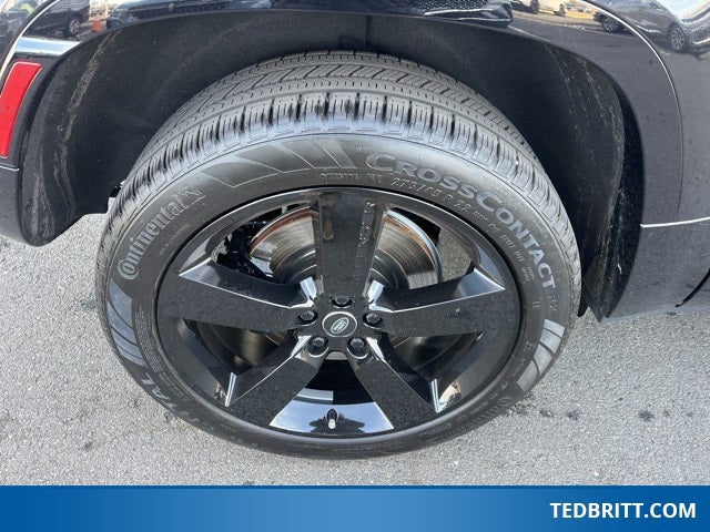 2024 Land Rover Defender 90 V8 P525 4WD | Extended Black Exterior Pkg