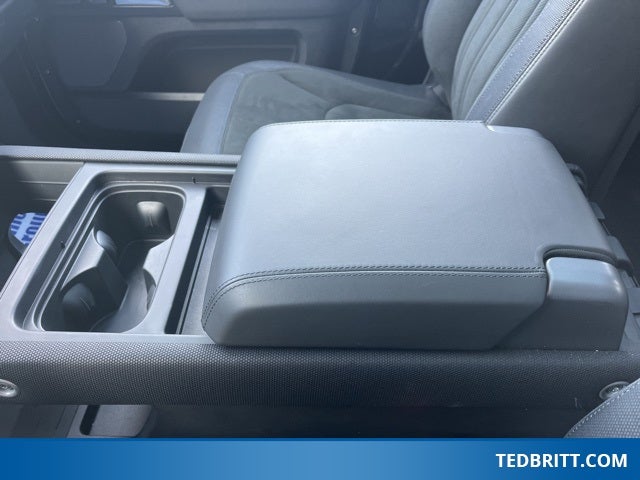 2024 Land Rover Defender 90 V8 P525 4WD | Extended Black Exterior Pkg