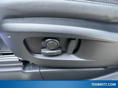 2024 Land Rover Defender 90 V8 P525 4WD | Extended Black Exterior Pkg