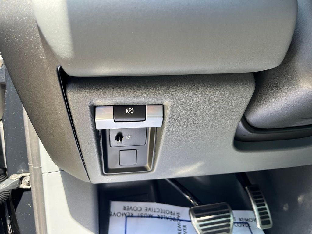 2025 Land Rover Defender 110 X SUV AWD I6