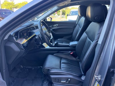 2019 Audi e-tron Prestige quattro | Prestige Pkg | HUD | Driver Assist Plus
