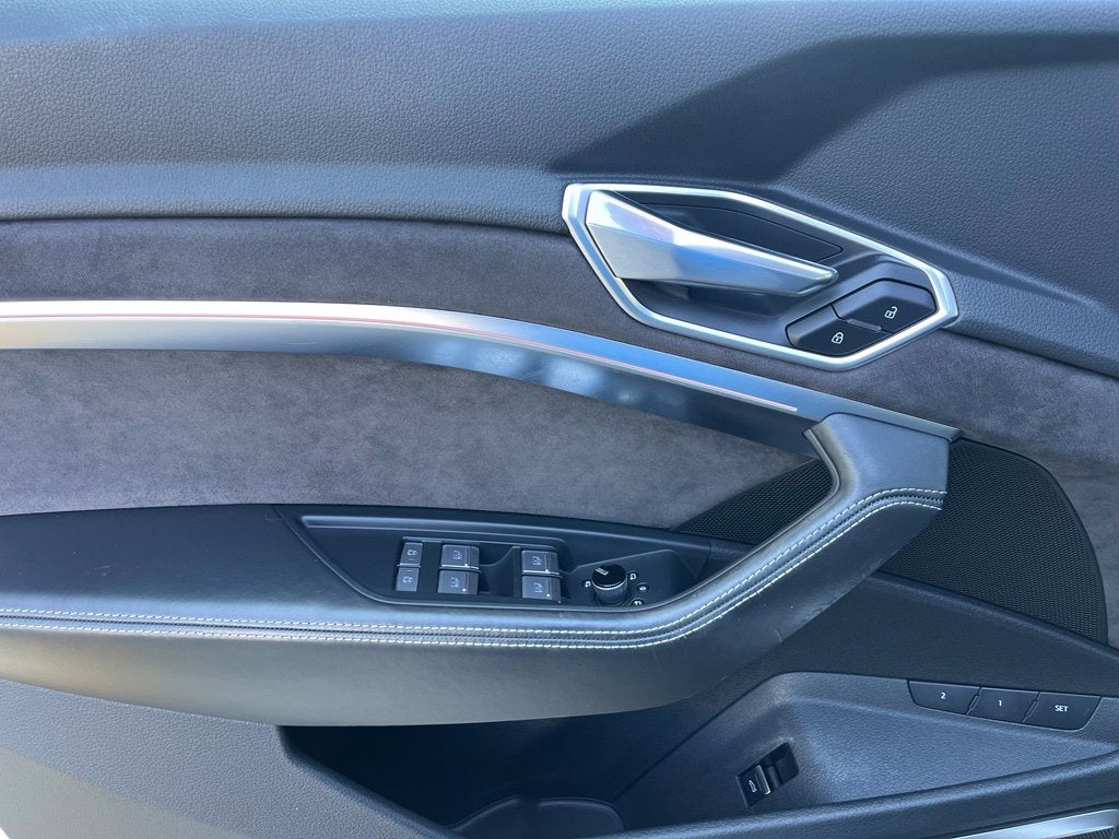 2019 Audi e-tron Prestige quattro | Prestige Pkg | HUD | Driver Assist Plus