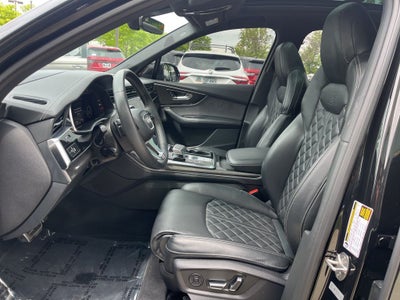 2023 Audi SQ7 Prestige quattro | Pano Moonroof | Prestige Pack | Black Op