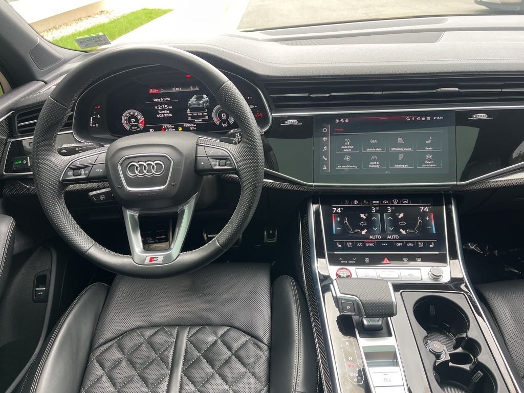 2023 Audi SQ7 Prestige quattro | Pano Moonroof | Prestige Pack | Black Op