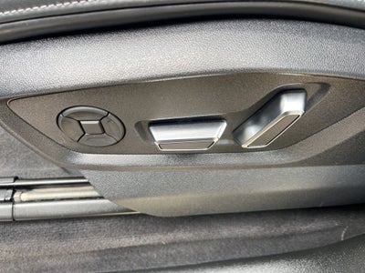 2023 Audi SQ7 Prestige quattro | Pano Moonroof | Prestige Pack | Black Op