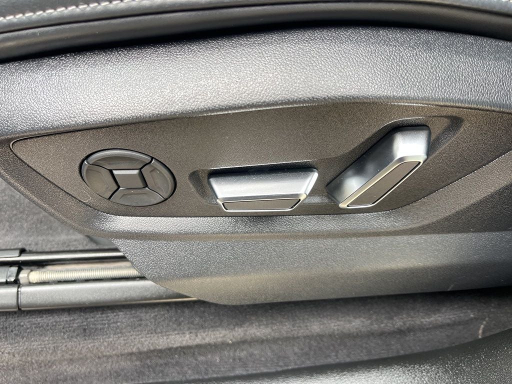 2023 Audi SQ7 Prestige quattro | Pano Moonroof | Prestige Pack | Black Op