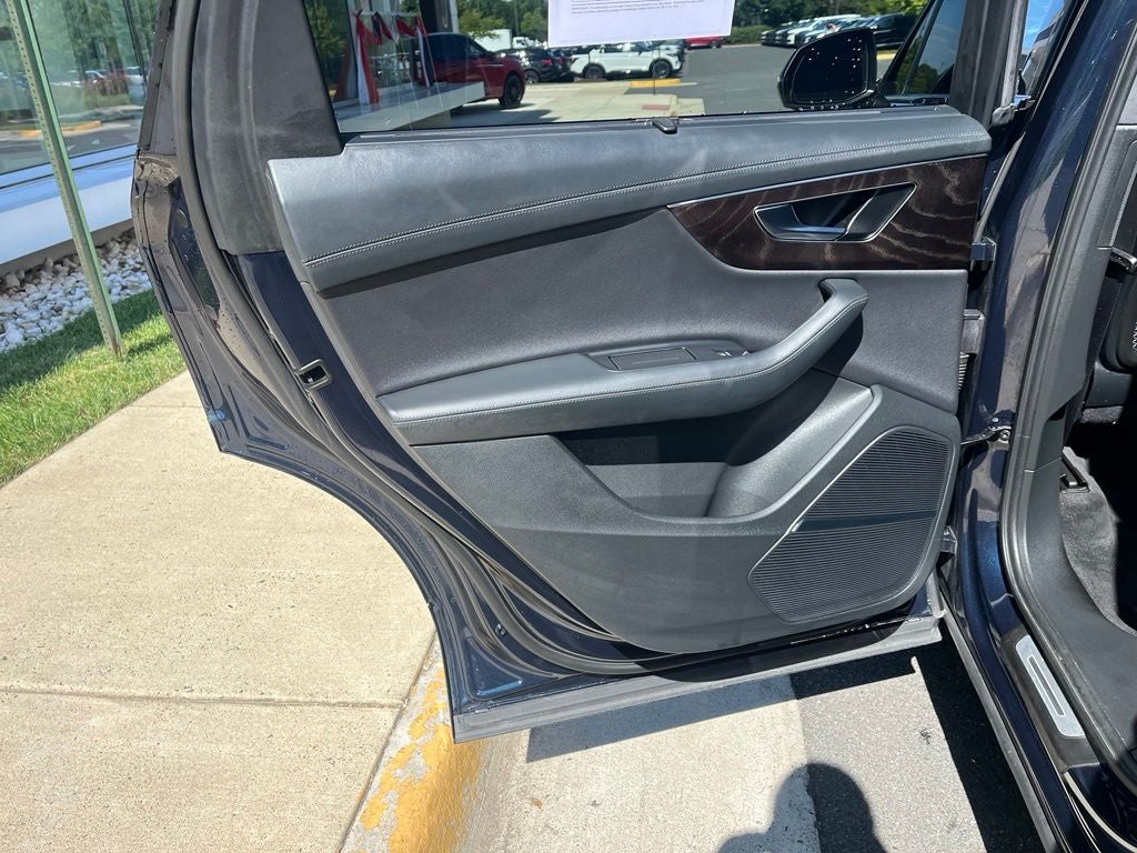 2023 Audi Q7 55 Prestige quattro