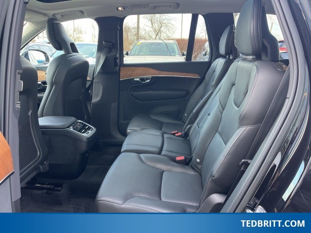 2021 Volvo XC90 T6 Momentum AWD | Pano Roof | 360 Camera | HUD