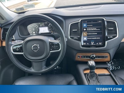 2021 Volvo XC90 T6 Momentum AWD | Pano Roof | 360 Camera | HUD