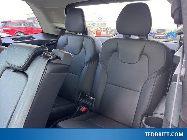 2021 Volvo XC90 T6 Momentum AWD | Pano Roof | 360 Camera | HUD