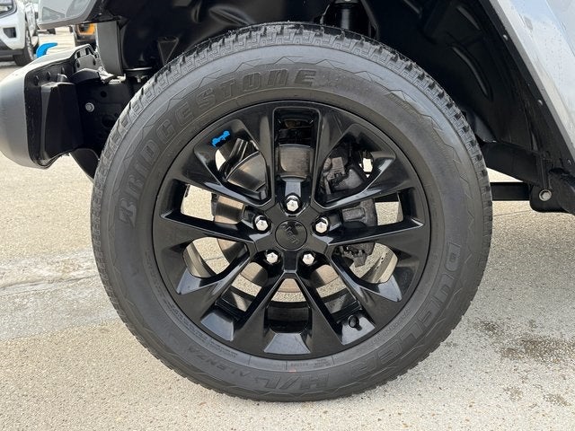 2023 Jeep Wrangler Sahara 4xe Sky One Touch