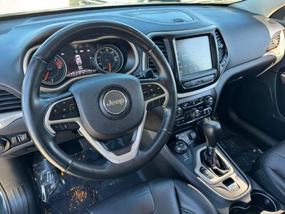 2018 Jeep Cherokee Limited | Panoramic Sunroof | Apple CarPlay | 4WD