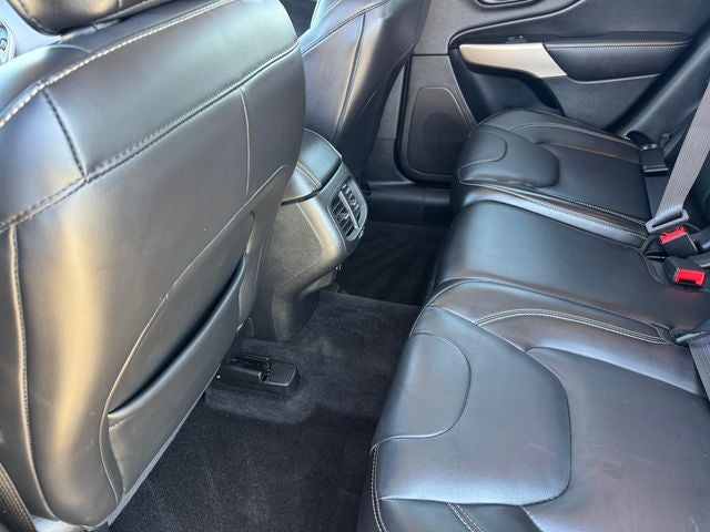 2018 Jeep Cherokee Limited | Panoramic Sunroof | Apple CarPlay | 4WD