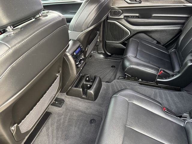 2022 Jeep Grand Cherokee L Limited | Pano Sunroof | Heated Seats | Wirless Carplay