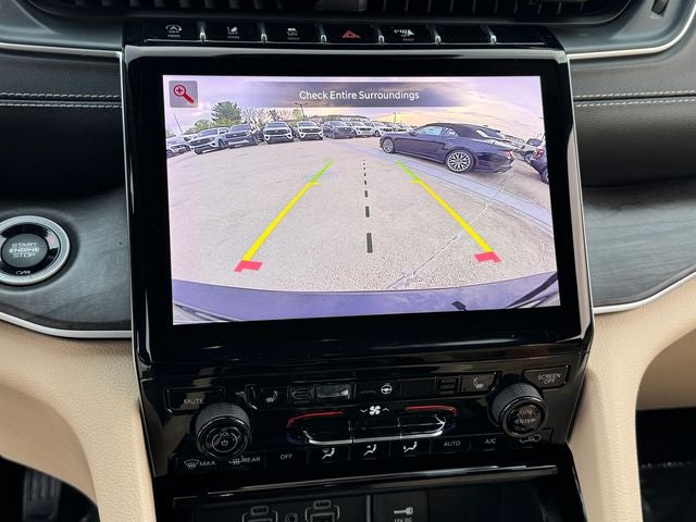 2023 Jeep Grand Cherokee L Limited | Pano Sunroof | Heated Seats | Wireless CarPlay