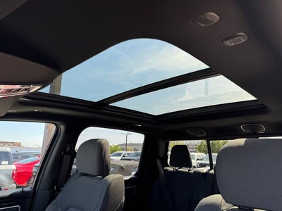 2023 RAM 1500 Big Horn/Lone Star | Level 2 Pkg | Night Edition | Pano Sunroof