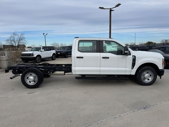2024 Ford F-350SD XL 179 WB | Crew Cab | Chassis | 7.3L V8